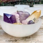 Natural Selenite bowl شاحن - وعاء السيلينيت